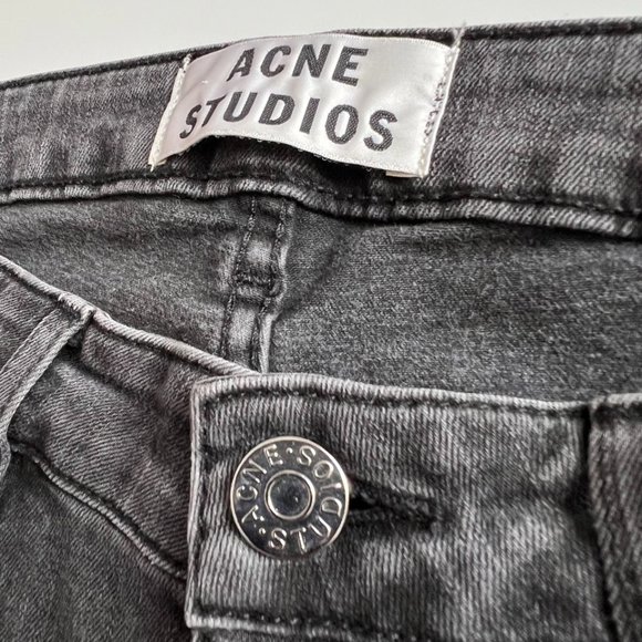 ACNE STUDIOS "Skin 5 Used Black" mid-rise skinny jeans - Picture 11 of 11